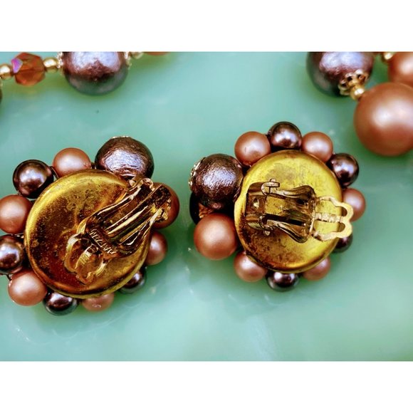 Vintage 1950s 2 Strand Beaded Necklace cluster clip earrings Set - Picture 5 of 16